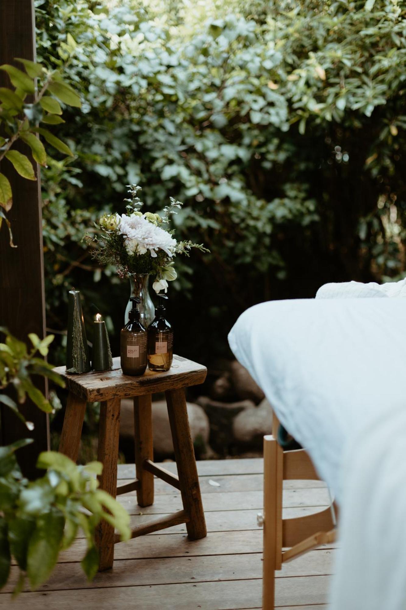 Te Whaanga Retreat & Spa แรกแลนด์ ภายนอก รูปภาพ