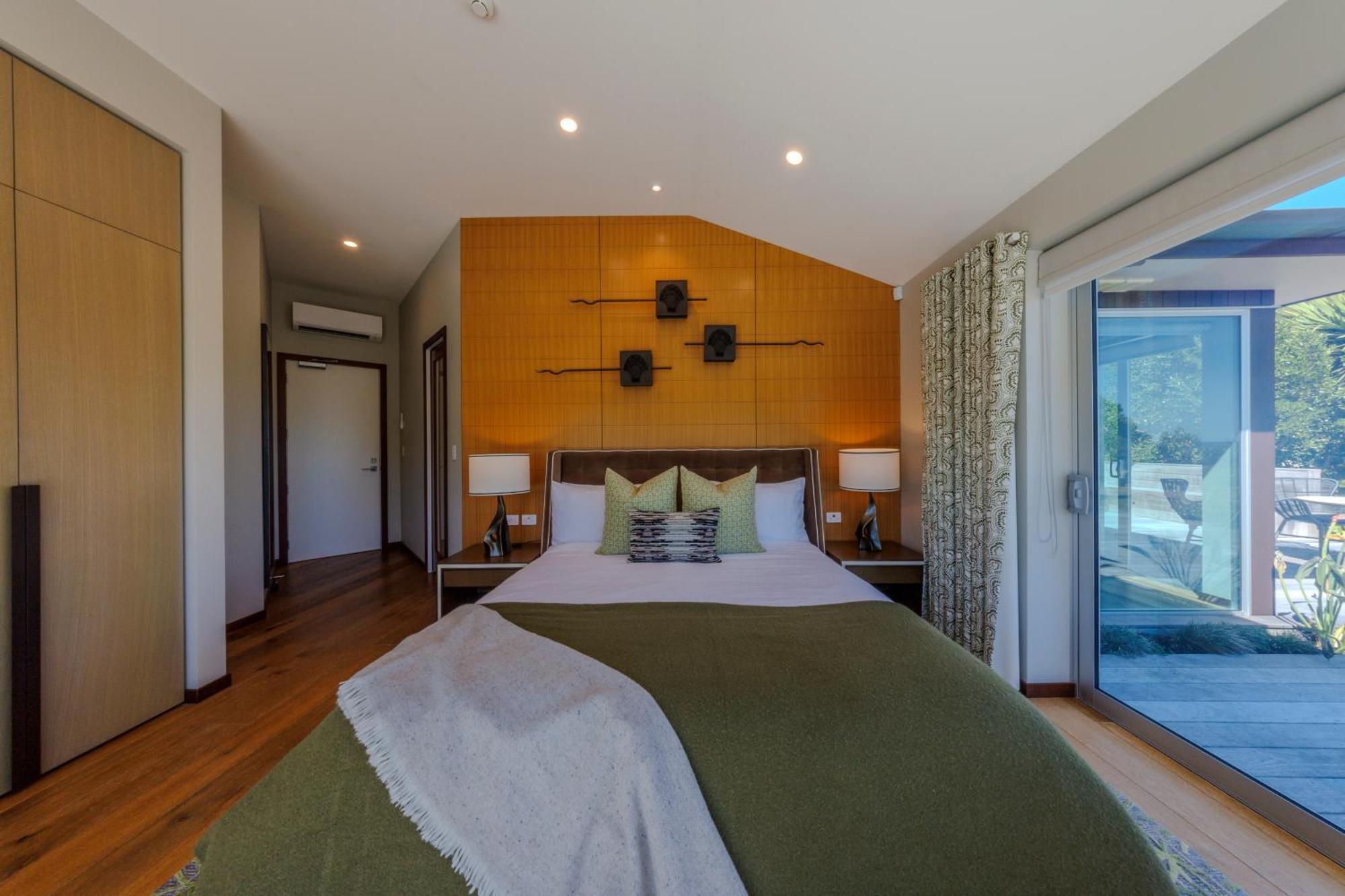 Te Whaanga Retreat & Spa แรกแลนด์ ภายนอก รูปภาพ